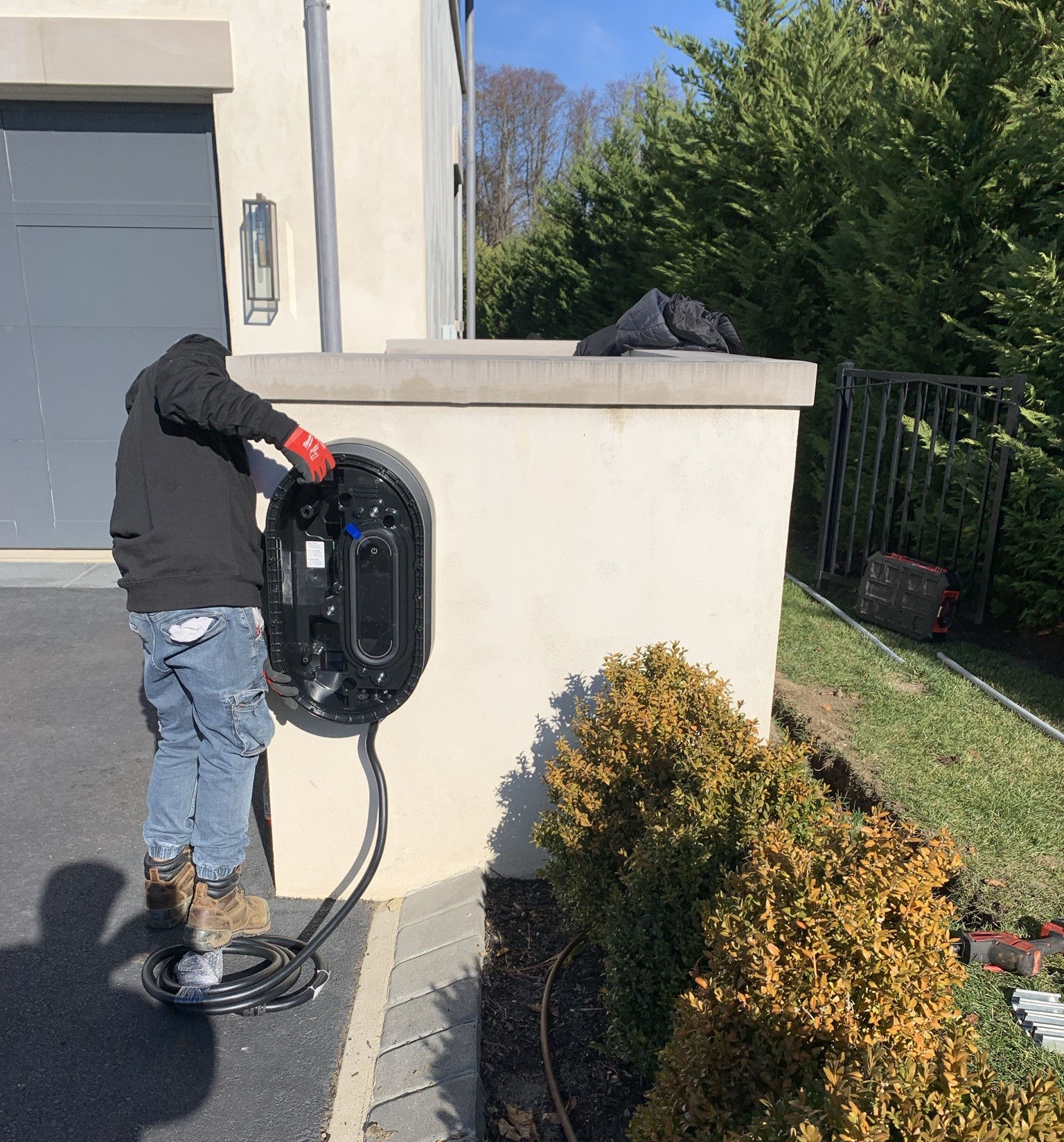 Electrical vehicle charging station installation