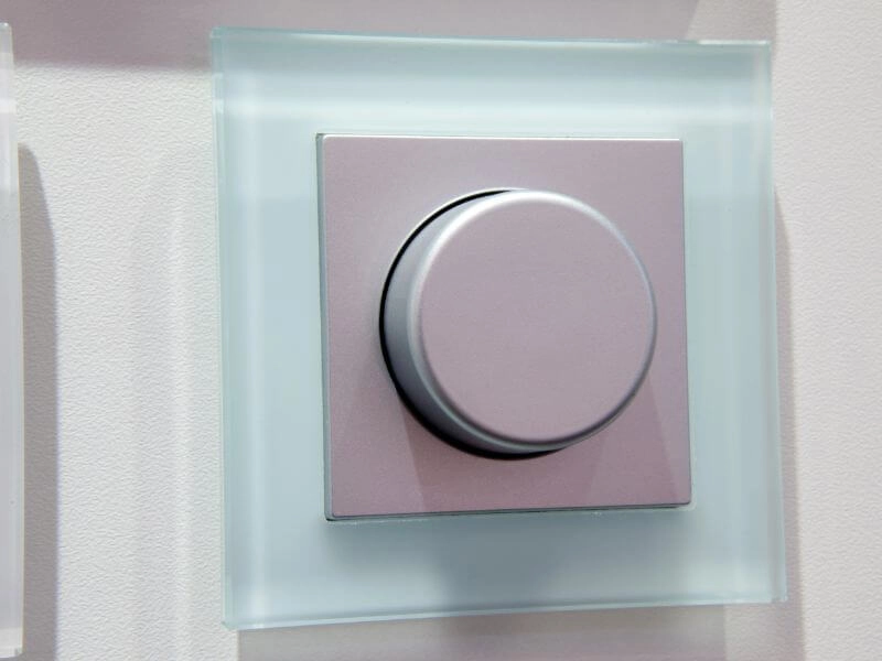 dimmer-light-switch-wall